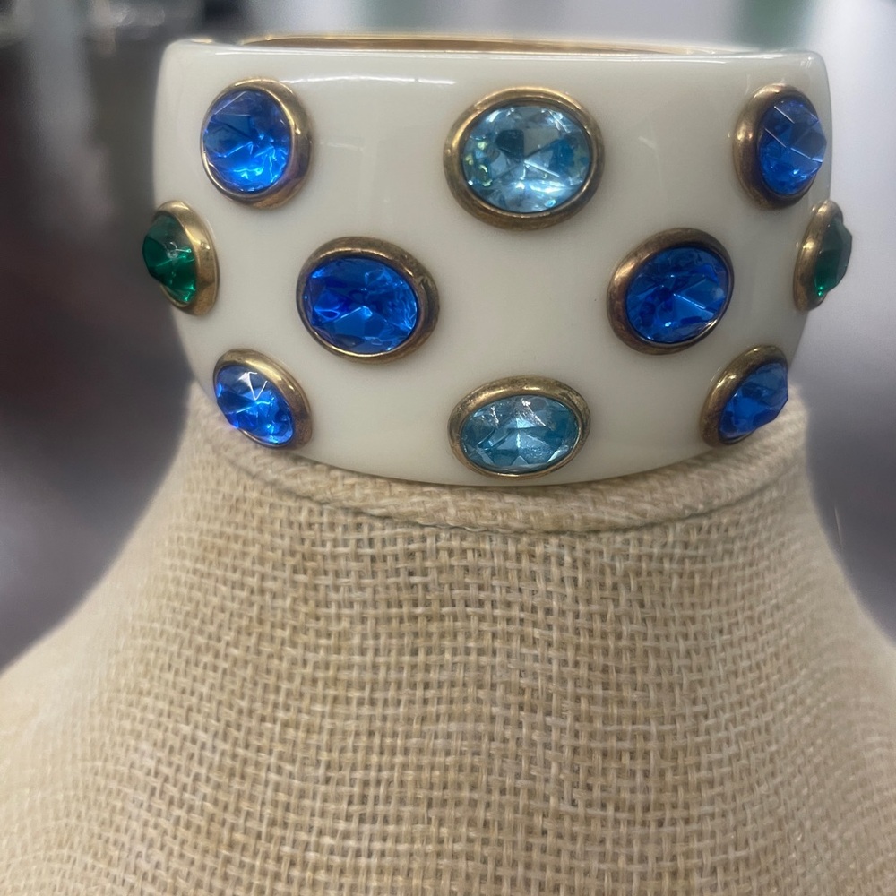 NWOT Neiman Marcus Ceramic Bracelet With Blue And Green Stones - Picture 2 of 5